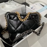 Luxury Flap Shiny Lambskin 19 AS1160 Replica Handbag 26CM