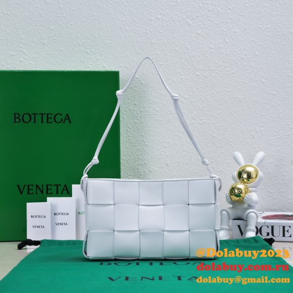 Fashion Club Bottega Veneta Cassette Intreccio 7741 Replica Bag